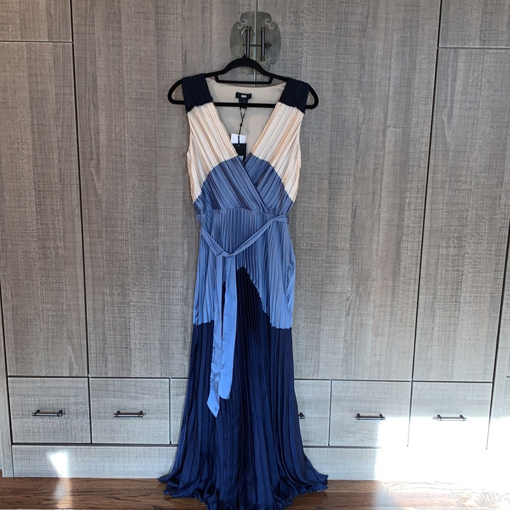 DKNY Pleated Colorblocked Gown - Picture 6 of 14